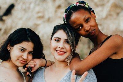 IPYDAC - three adolescent girls
